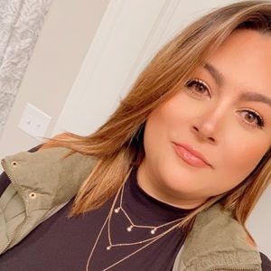 Meet your Posher, Ali